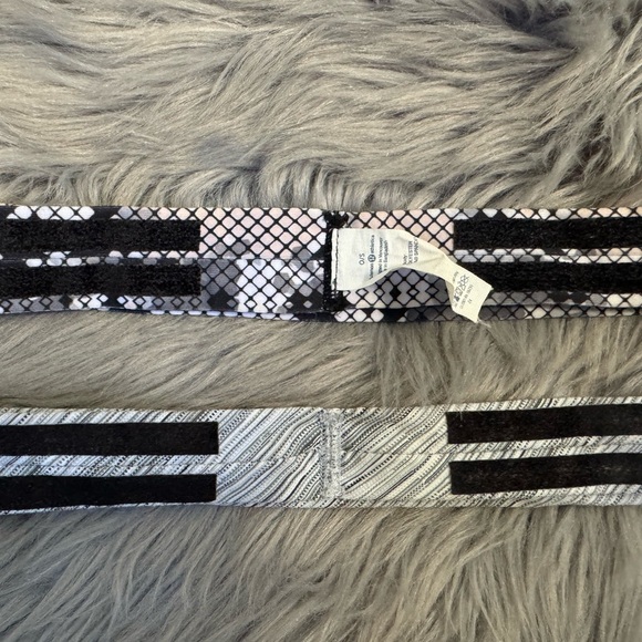 Lululemon Skinny Fly Away Tamer Headband Ziggy Snake Grey Set 2 Anti-Slip - Picture 2 of 3